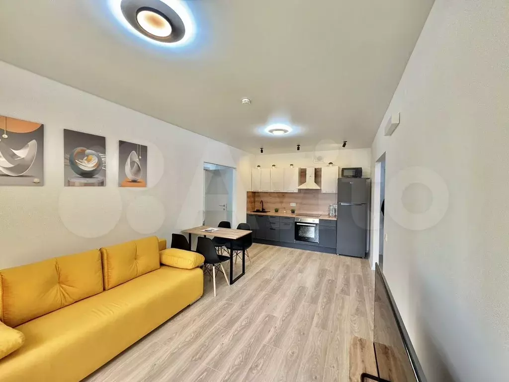 2-к. квартира, 55 м, 4/9 эт. - Фото 0