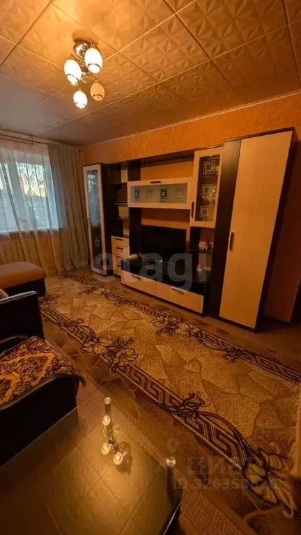 3-к кв. Калужская область, пос. Бабынино ул. Молодежная, 15 (61.0 м) - Фото 1