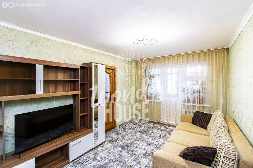 2-комнатная квартира: Тюмень, улица Пермякова, 6А (46.5 м) - Фото 0