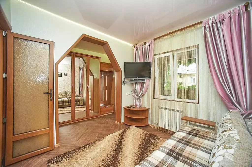 Комната Крым, Алушта ул. Глазкрицкого, 8Ж - Фото 1