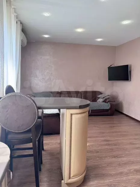 2-к. квартира, 90 м, 2/7 эт. - Фото 1