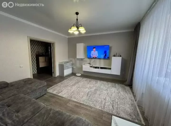 3-комнатная квартира: Черногорск, улица Генерала Тихонова, 4В (73 м) - Фото 2