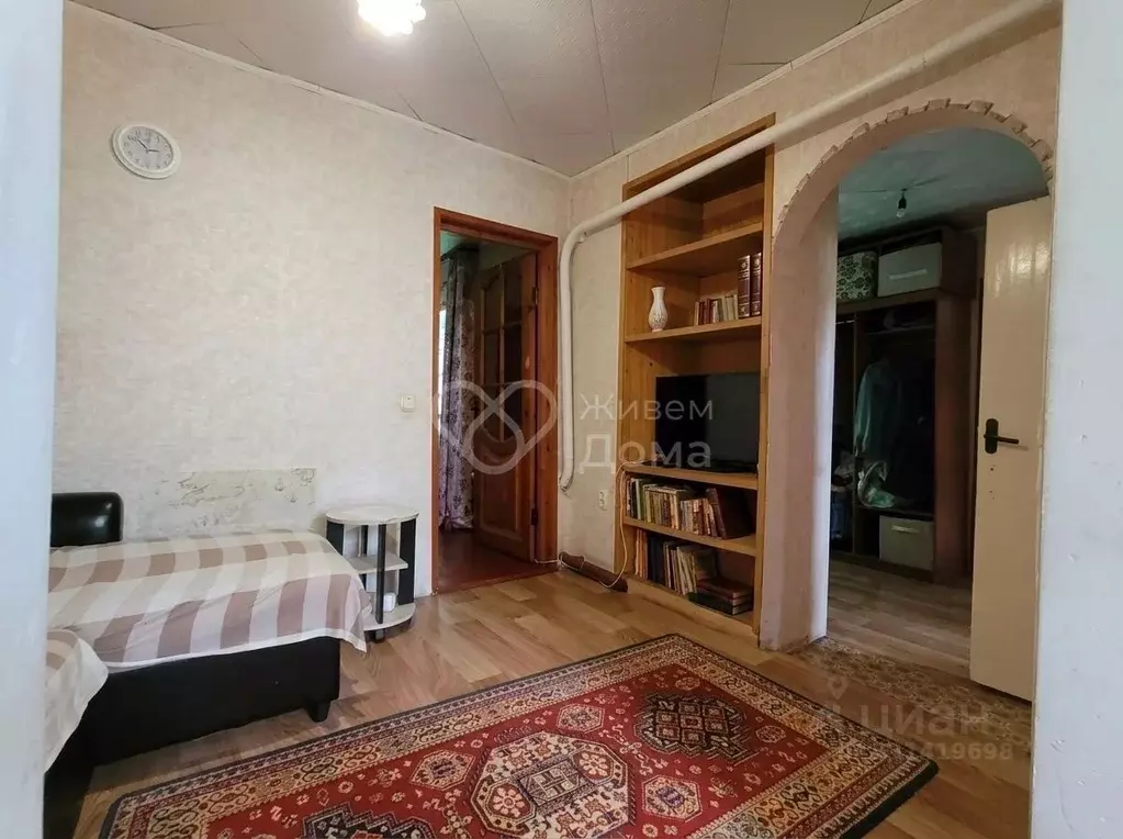 Дом в Волгоградская область, Урюпинск ул. Ларина (105 м) - Фото 2