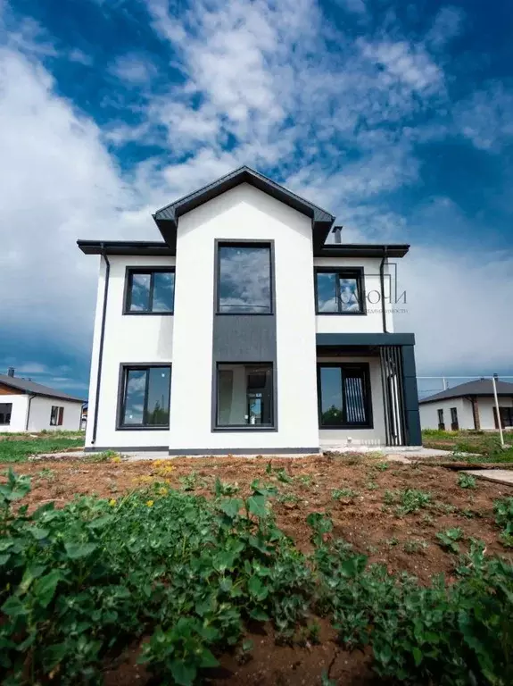 Дом в Челябинская область, Магнитогорск ул. Молочная (155 м) - Фото 1