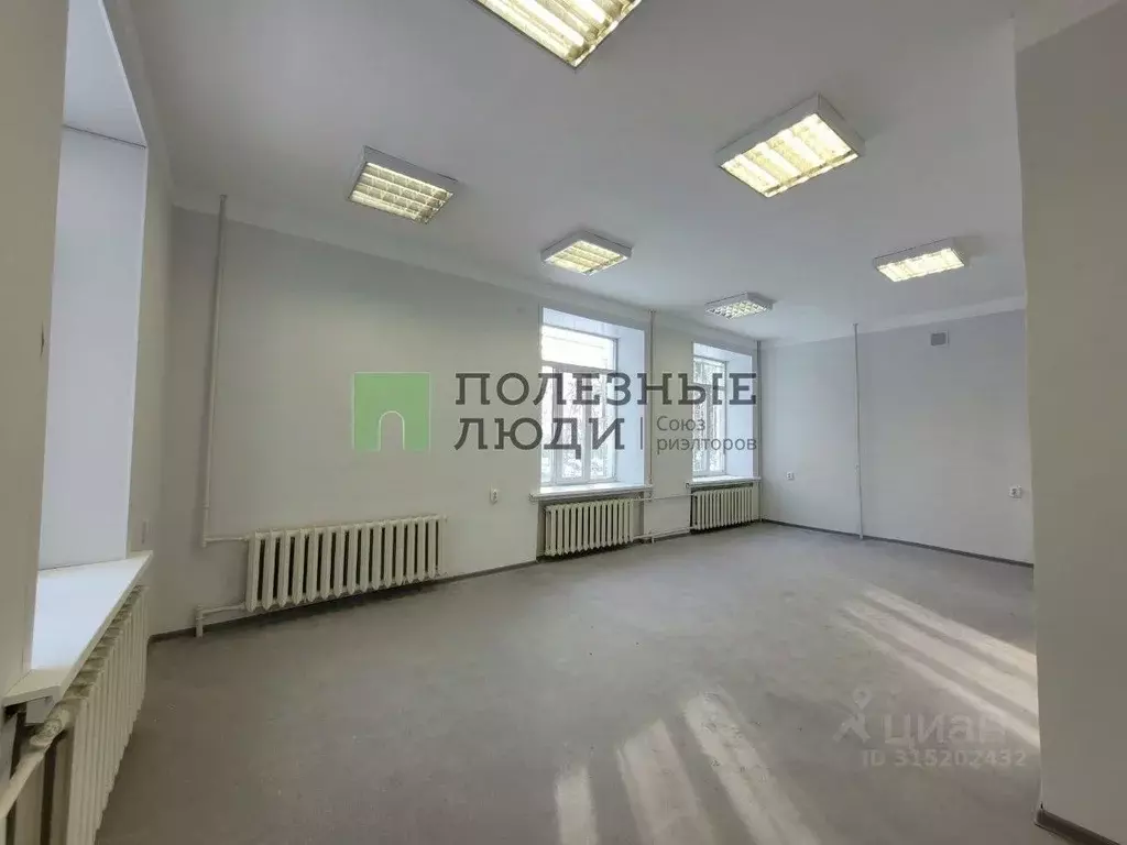 Офис в Кировская область, Киров ул. Азина, 49 (640 м) - Фото 1