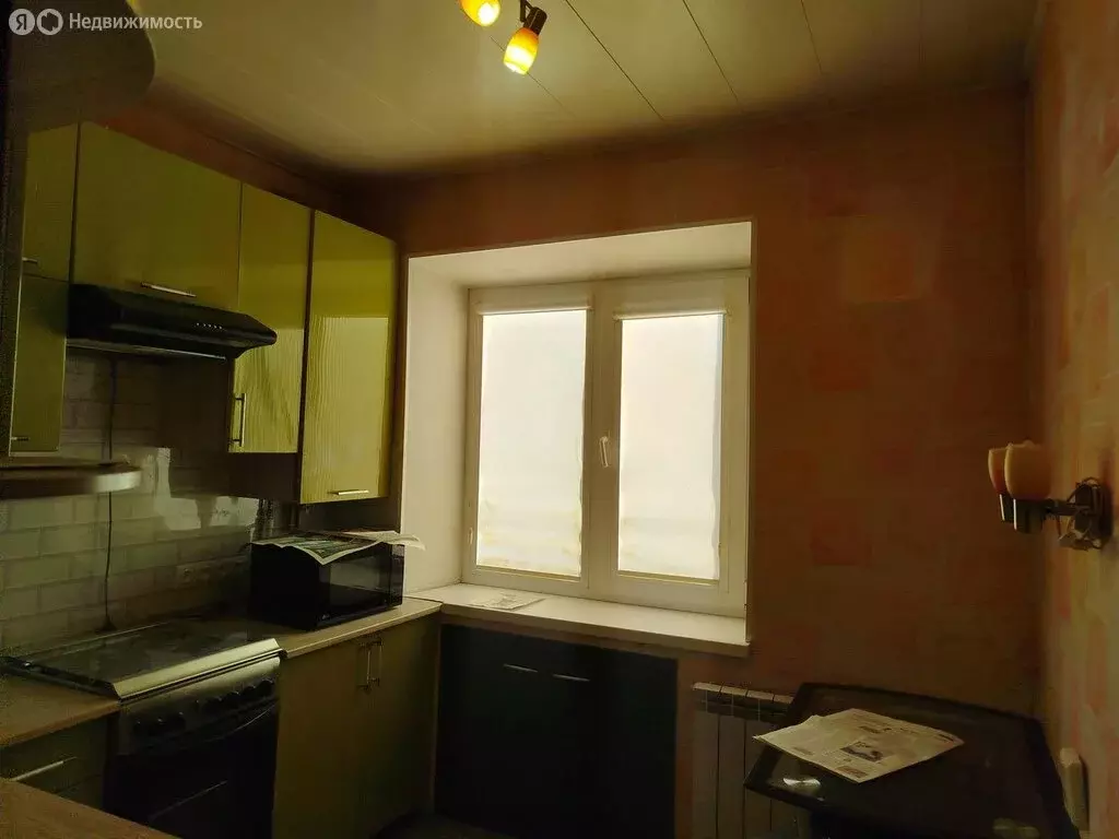 3-комнатная квартира: Великий Новгород, Псковская улица, 2 (42 м) - Фото 1