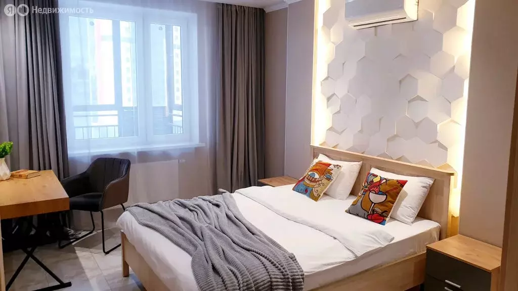 2-комнатная квартира: Казань, улица Родины, 24В (39.5 м) - Фото 0