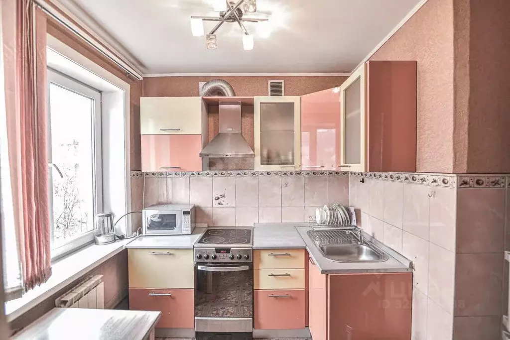 2-к кв. Сахалинская область, Южно-Сахалинск 8-й мкр, бул. Имени Ф.С. ... - Фото 2