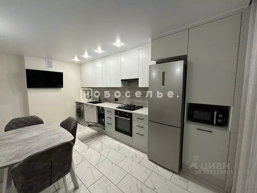 2-к кв. Рязанская область, Рязань ш. Солотчинское, 4к2 (62.0 м) - Фото 1