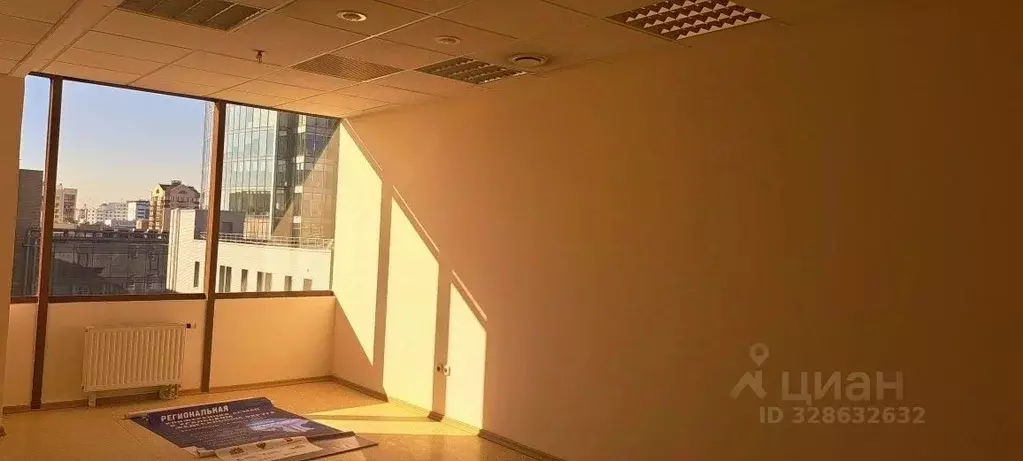 Офис в Свердловская область, Екатеринбург ул. Красноармейская, 10 (28 ... - Фото 1