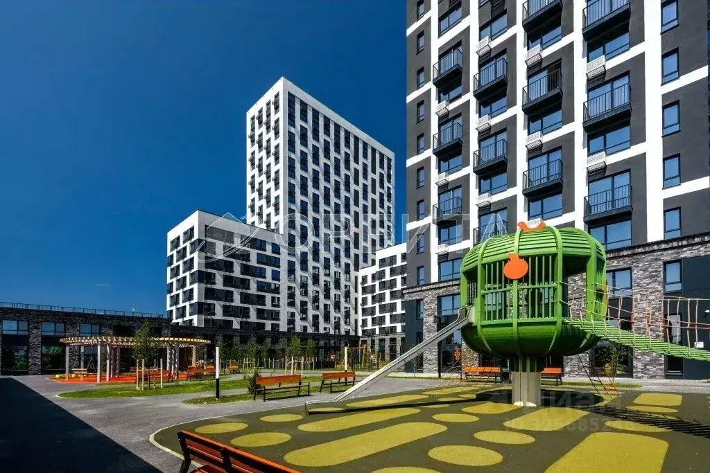 2-к кв. Тюменская область, Тюмень ул. Ветеранов Труда, 36к1 (57.4 м) - Фото 1