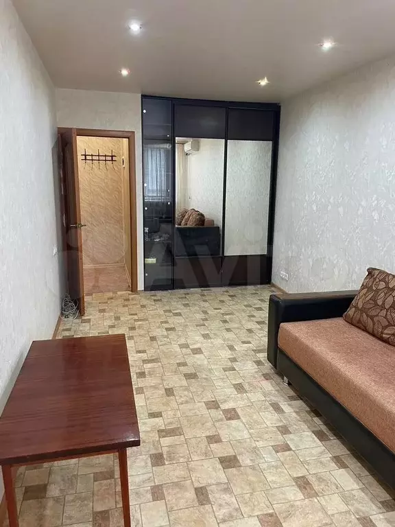 1-к. квартира, 37 м, 1/9 эт. - Фото 1
