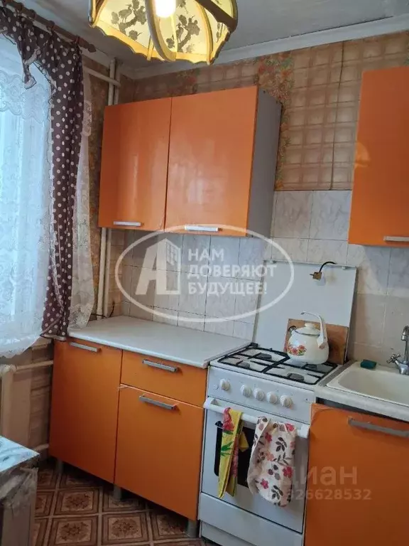 2-к кв. Пермский край, Губаха Парковая ул., 8 (37.2 м) - Фото 1