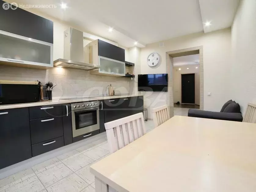 1-комнатная квартира: Тюмень, улица Салтыкова-Щедрина, 53 (52.5 м) - Фото 0