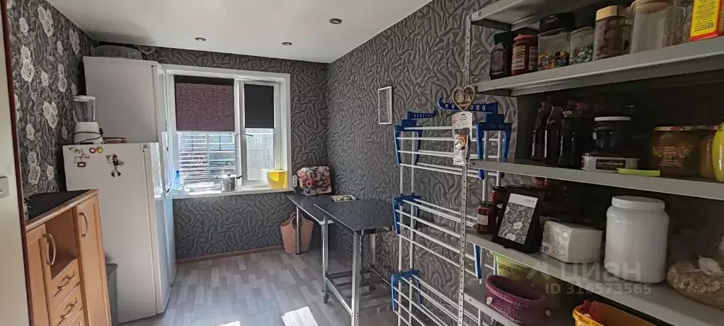 3-к кв. Коми, Сыктывкар Строитель мкр, ул. Новоселов, 5 (61.4 м) - Фото 0