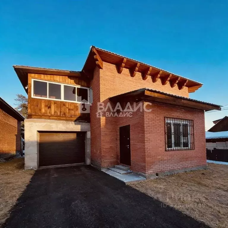 Дом в Бурятия, Улан-Удэ Тепловик мкр, ул. Тепловая, 54 (309 м) - Фото 1