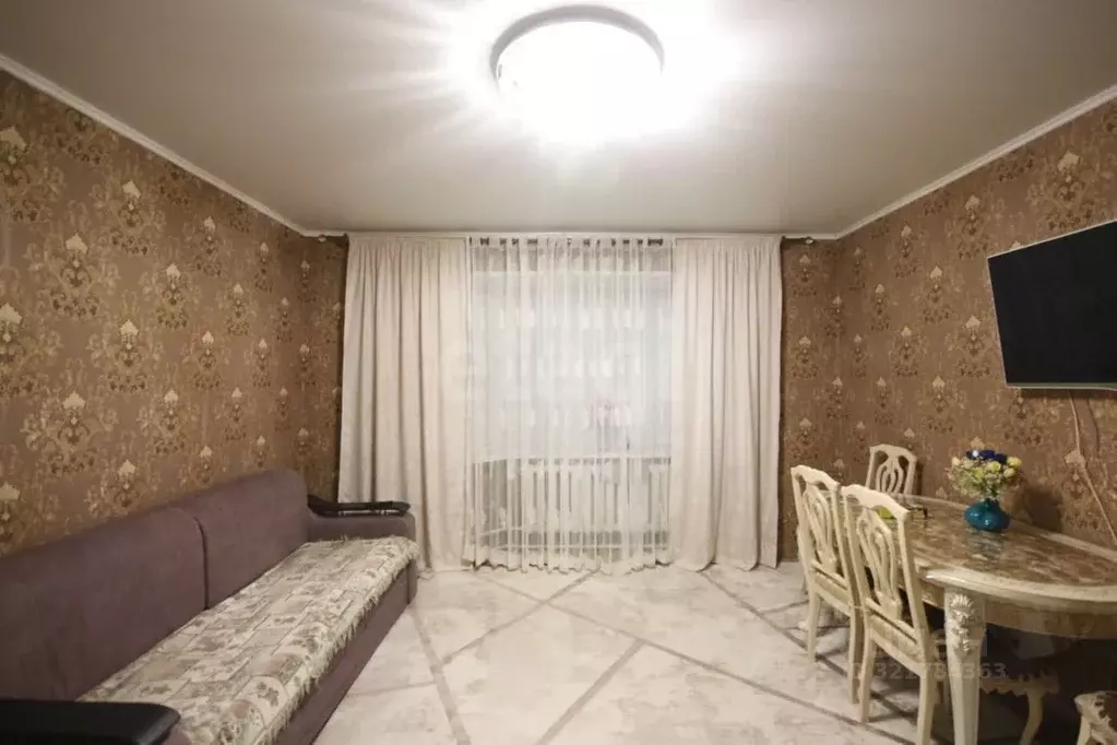 2-к кв. Ямало-Ненецкий АО, Новый Уренгой Надымская ул., 7 (56.6 м) - Фото 1