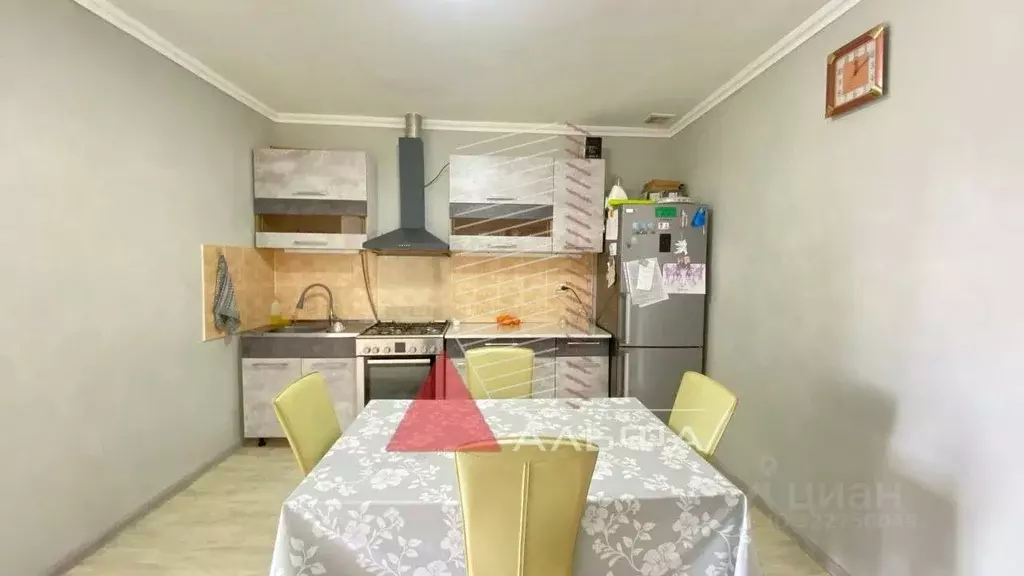 Дом в Крым, Сакский район, с. Воробьево ул. Гагарина (110 м) - Фото 2