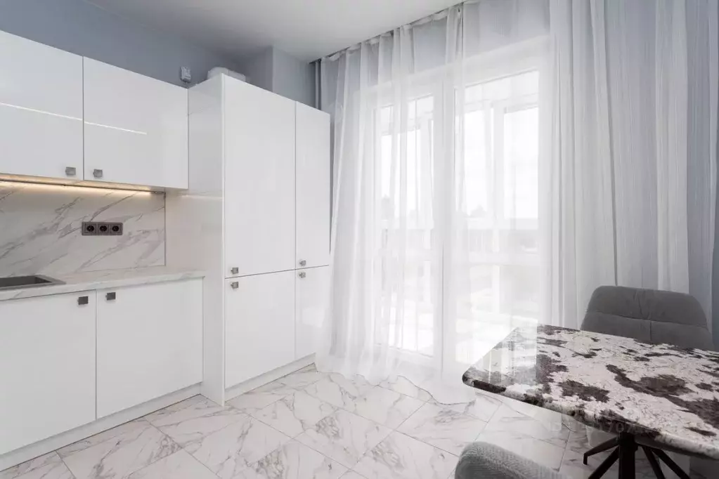 2-к кв. Калининградская область, Калининград ул. Героя России Виталия ... - Фото 2