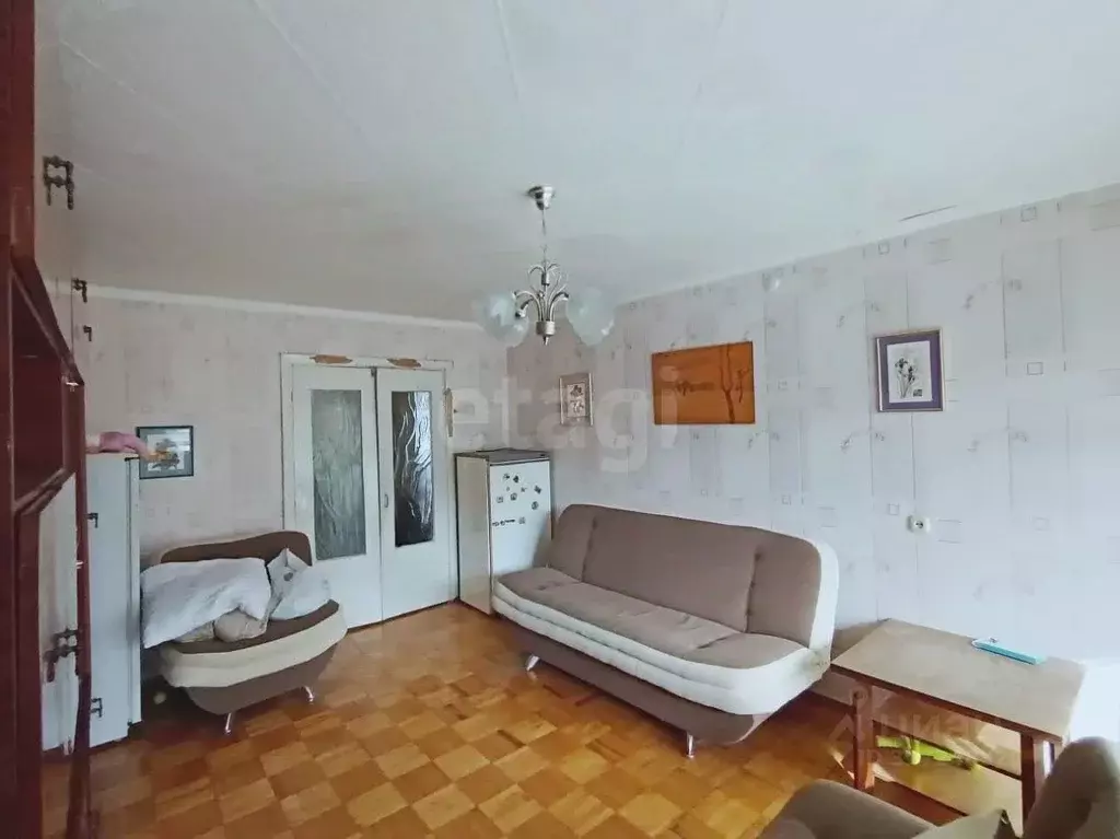 3-к кв. Удмуртия, Сарапул Интернациональная ул., 35 (59.0 м) - Фото 0