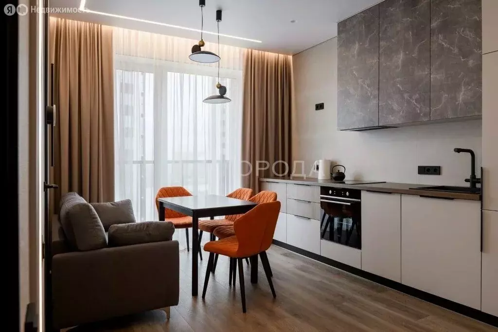 3-комнатная квартира: Новосибирск, Фабричная улица, 65/2 (50.9 м) - Фото 1