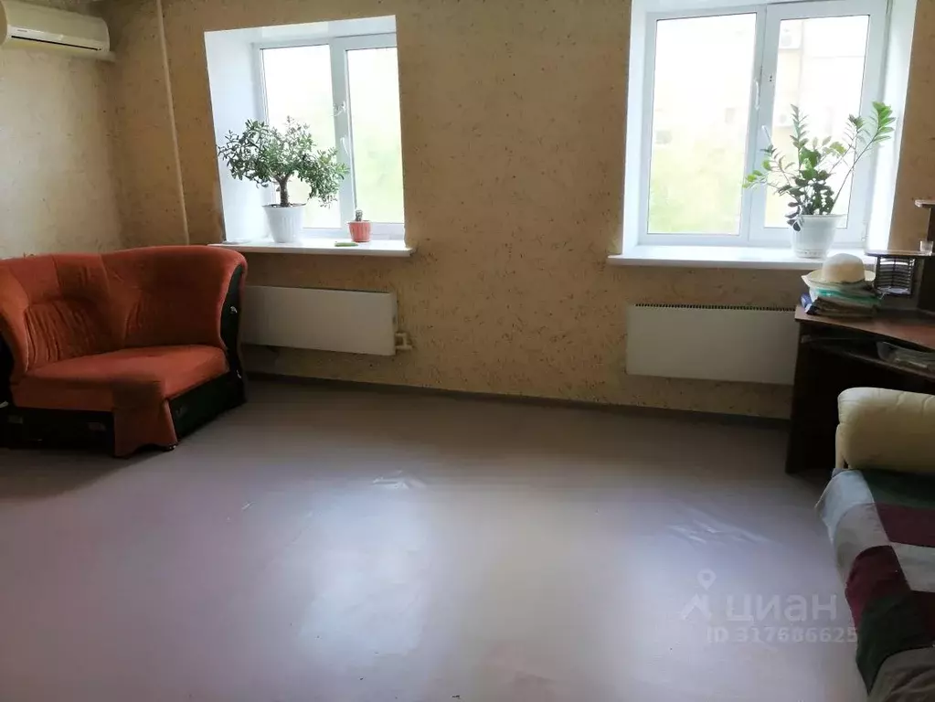 3-к кв. Саратовская область, Энгельс Ленинградская ул., 35 (68.0 м) - Фото 1
