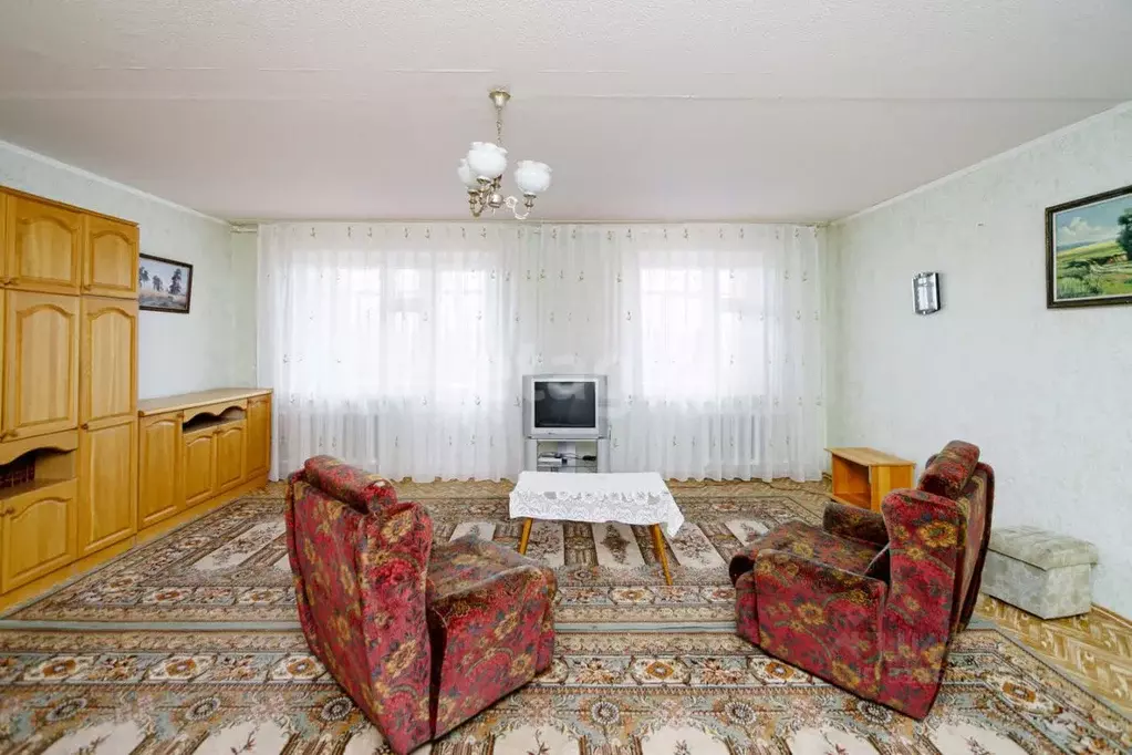3-к кв. Ульяновская область, Ульяновск ул. Робеспьера, 85 (116.3 м) - Фото 0