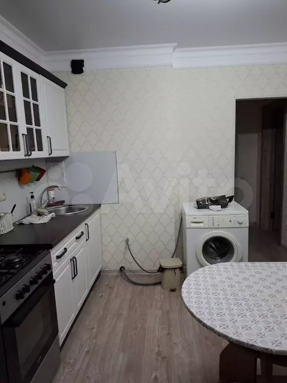 1-к. квартира, 43 м, 4/10 эт. - Фото 1