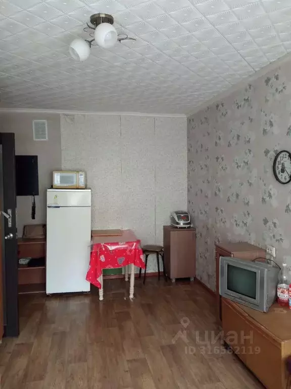 Комната Чувашия, Чебоксары просп. 9-й Пятилетки, 4 (16.3 м) - Фото 2