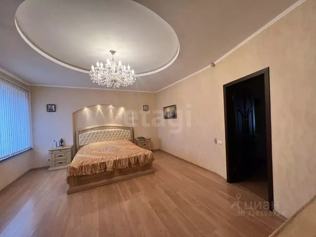 Дом в Крым, Симферопольский район, Молодежное пгт ул. Грушевая (341 м) - Фото 2