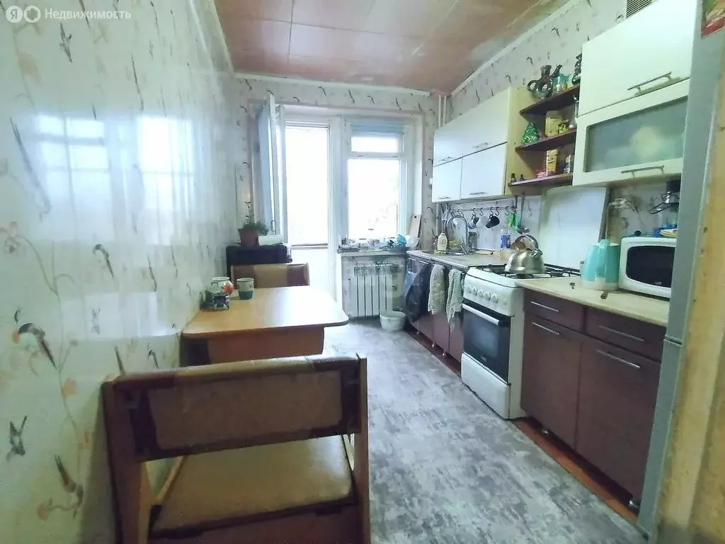 3-комнатная квартира: Карабаш, улица Островского, 2А (64.3 м) - Фото 1