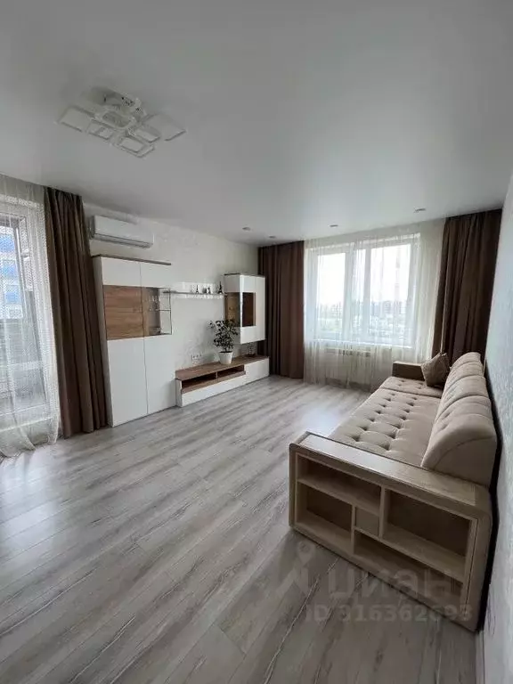 3-к кв. Татарстан, Казань ул. Родины, 26В (72.0 м) - Фото 0
