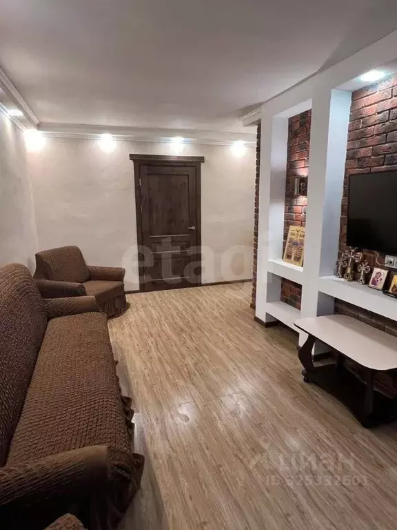 3-к кв. Псковская область, Печоры ул. Свободы, 32 (57.1 м) - Фото 1