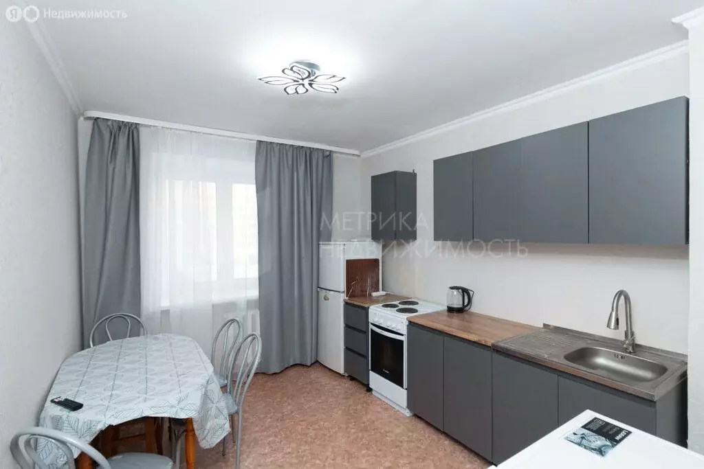 2-комнатная квартира: Тюмень, улица Беляева, 33 (49.1 м) - Фото 1