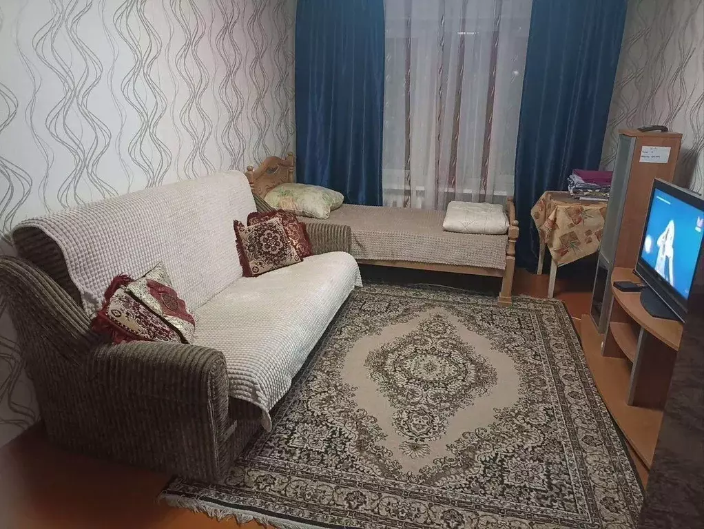 2-к кв. Карелия, Медвежьегорск ул. Максима Горького, 4 (43.0 м) - Фото 1