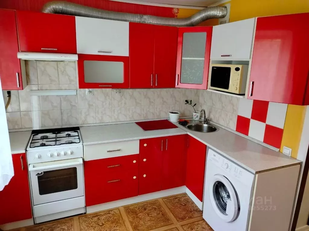 1-к кв. Курганская область, Курган Заозерный жилрайон, 3-й мкр, 2 ... - Фото 0