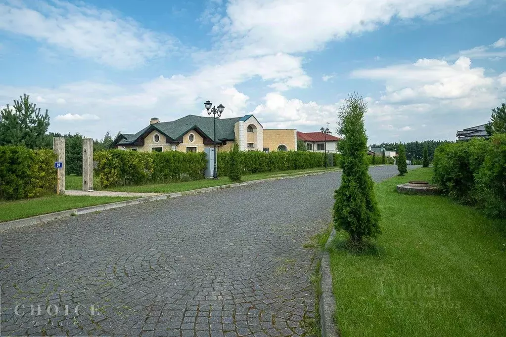 Участок в Московская область, Красногорск городской округ, д. ... - Фото 1
