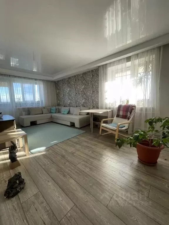 2-к кв. Новгородская область, Великий Новгород Нехинская ул., 28 (54.0 ... - Фото 1