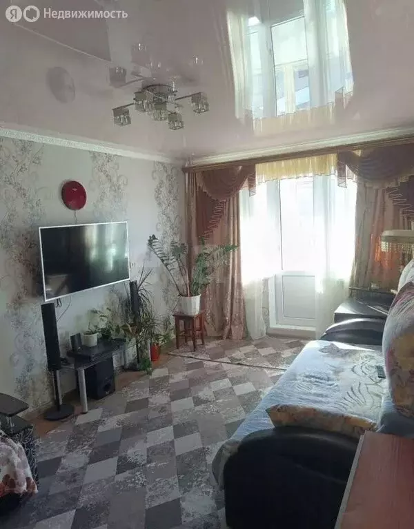 2-комнатная квартира: Златоуст, 3-я Нижне-Вокзальная улица, 2 (50.5 м) - Фото 2