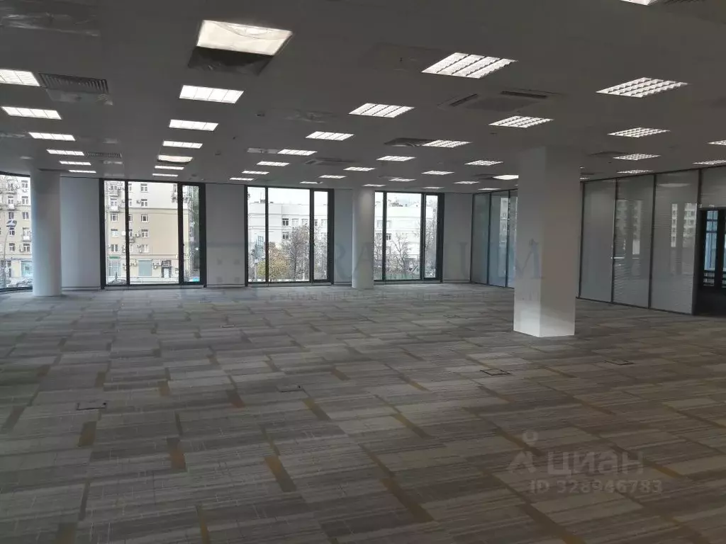 Офис в Москва ул. Коровий Вал, 5 (2737 м) - Фото 1