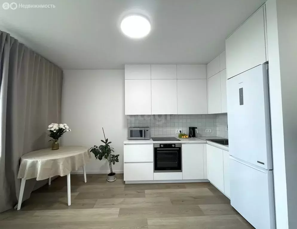 1-комнатная квартира: Тюмень, Велижанская улица, 70к1 (42.2 м) - Фото 1