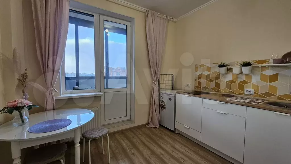 1-к. квартира, 30 м, 13/21 эт. - Фото 1