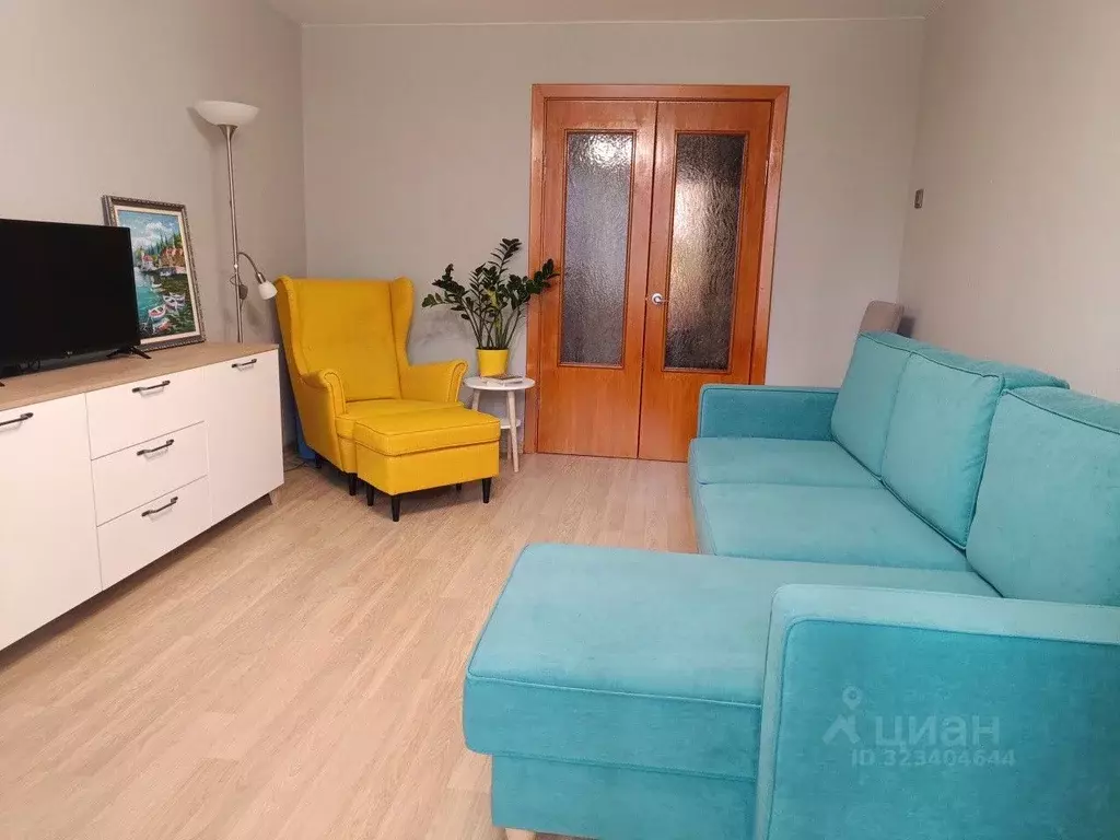 2-к кв. Свердловская область, Екатеринбург ул. Бажова, 164 (47.4 м) - Фото 2