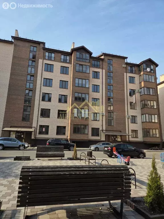 1-комнатная квартира: Владикавказ, улица Билара Кабалоева, 18 (42 м) - Фото 1