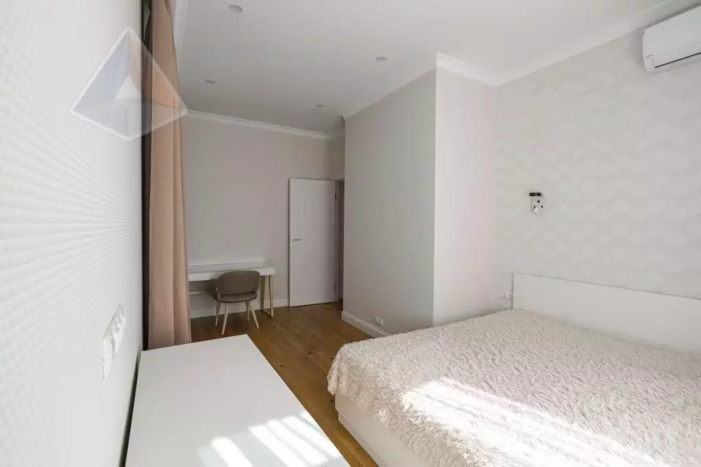 3-к кв. Москва ул. Алексея Свиридова, 13К1 (75.0 м) - Фото 2