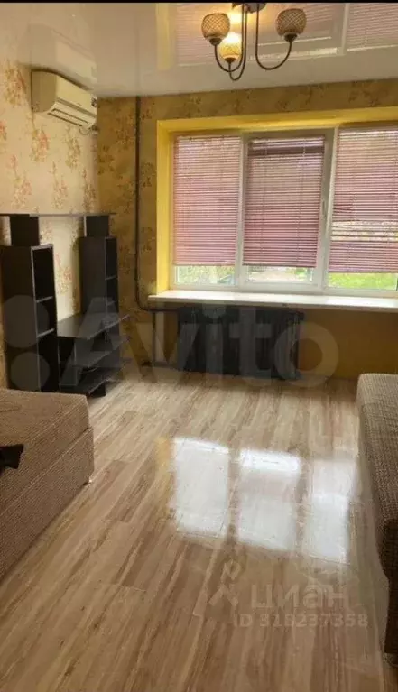 Комната Волгоградская область, Волгоград ул. Таращанцев, 19 (18.0 м) - Фото 1