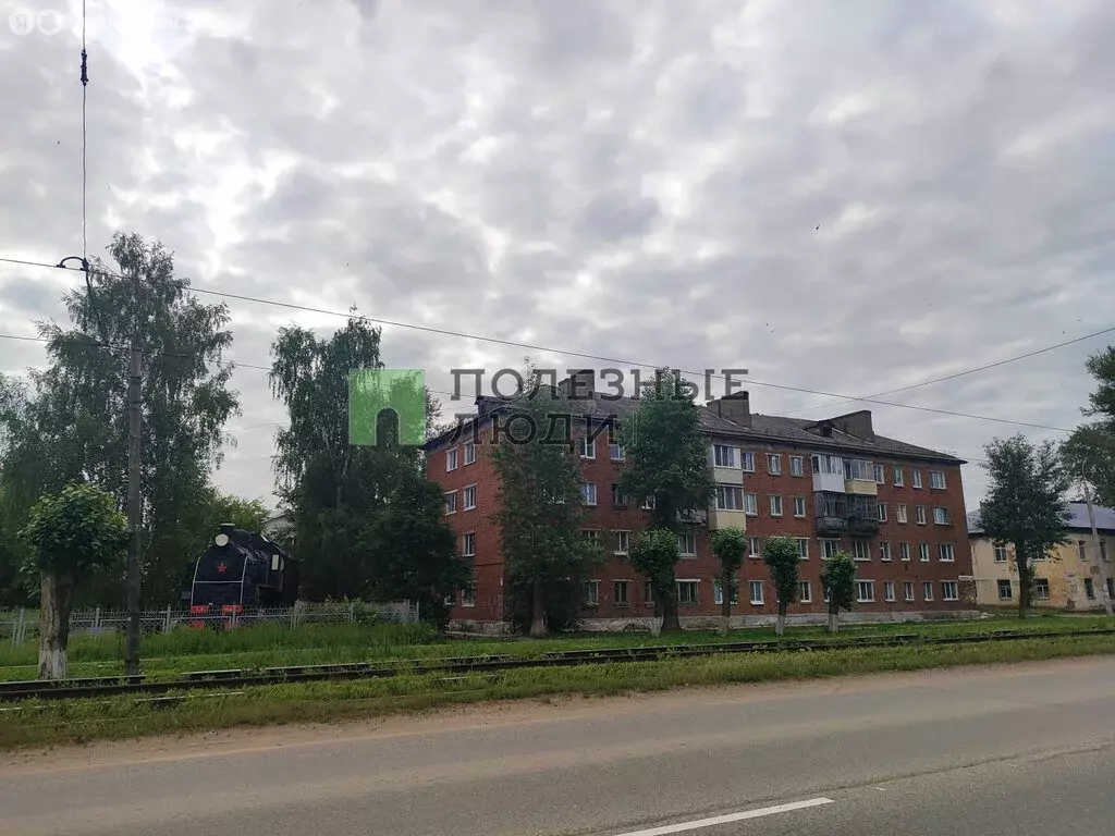 3-комнатная квартира: Ижевск, улица Гагарина, 20 (41 м) - Фото 0