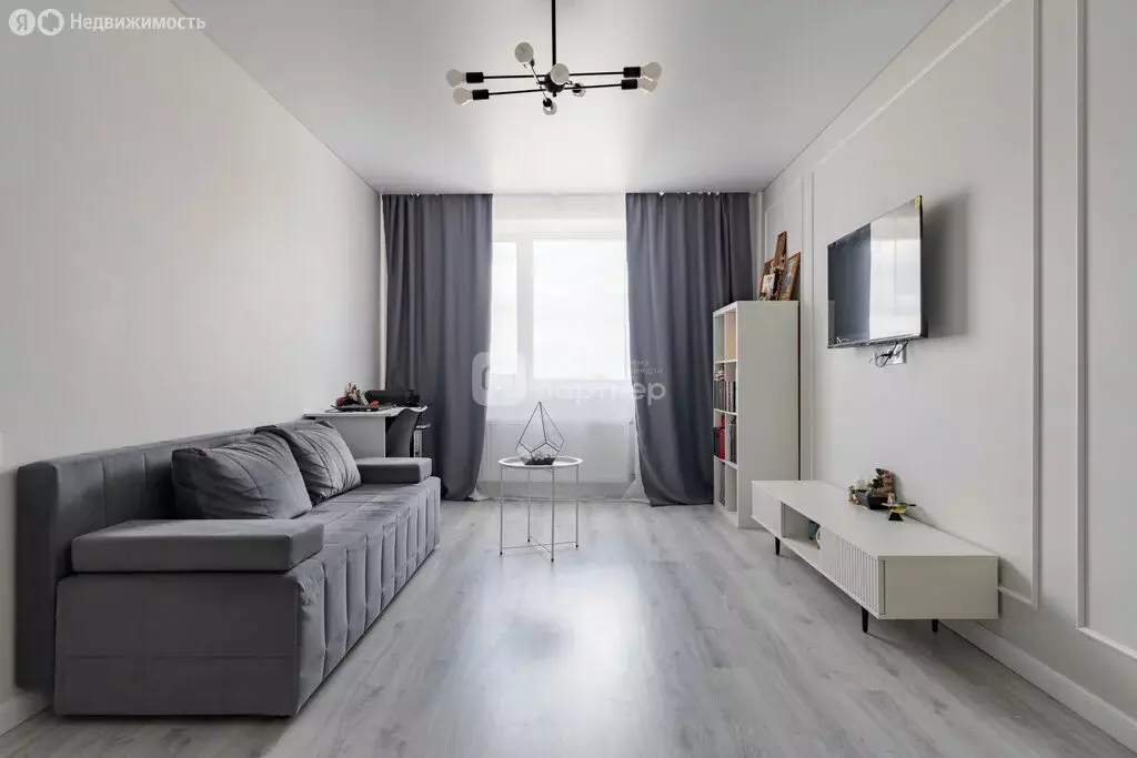 2-комнатная квартира: Гатчина, улица Красных Военлётов, 7А (72.3 м) - Фото 1