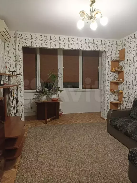 4-к. квартира, 76 м, 4/9 эт. - Фото 0
