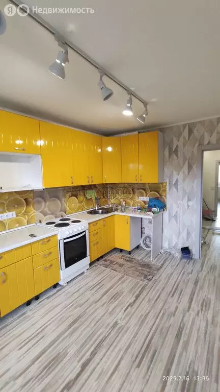 2-комнатная квартира: Ижевск, улица Е.М. Кунгурцева, 31 (61.2 м) - Фото 0